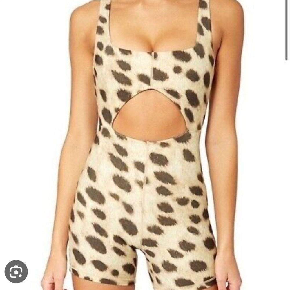 Weworewhat xs romper never worn